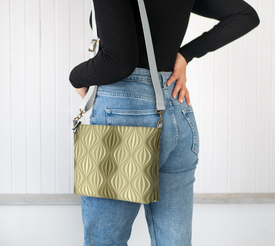 Crossbody purse